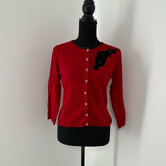 Sweaters - Vintage Red Sweater